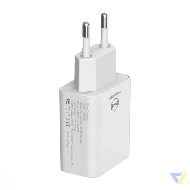 Dual USB charger Mcdodo CH 6720 (EU) Lightning 1m Travel set (white) mains chargers