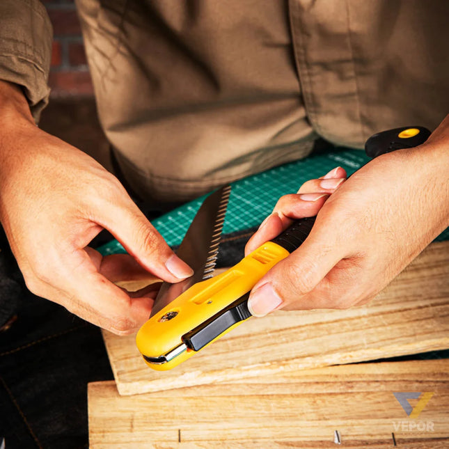 Folding Hand Saw 180mm Deli Tools EDL580618 Cutting tools